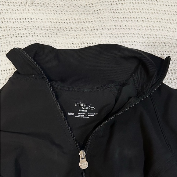 SOLD Cherokee Infinity Jacket - Picture 3 of 3